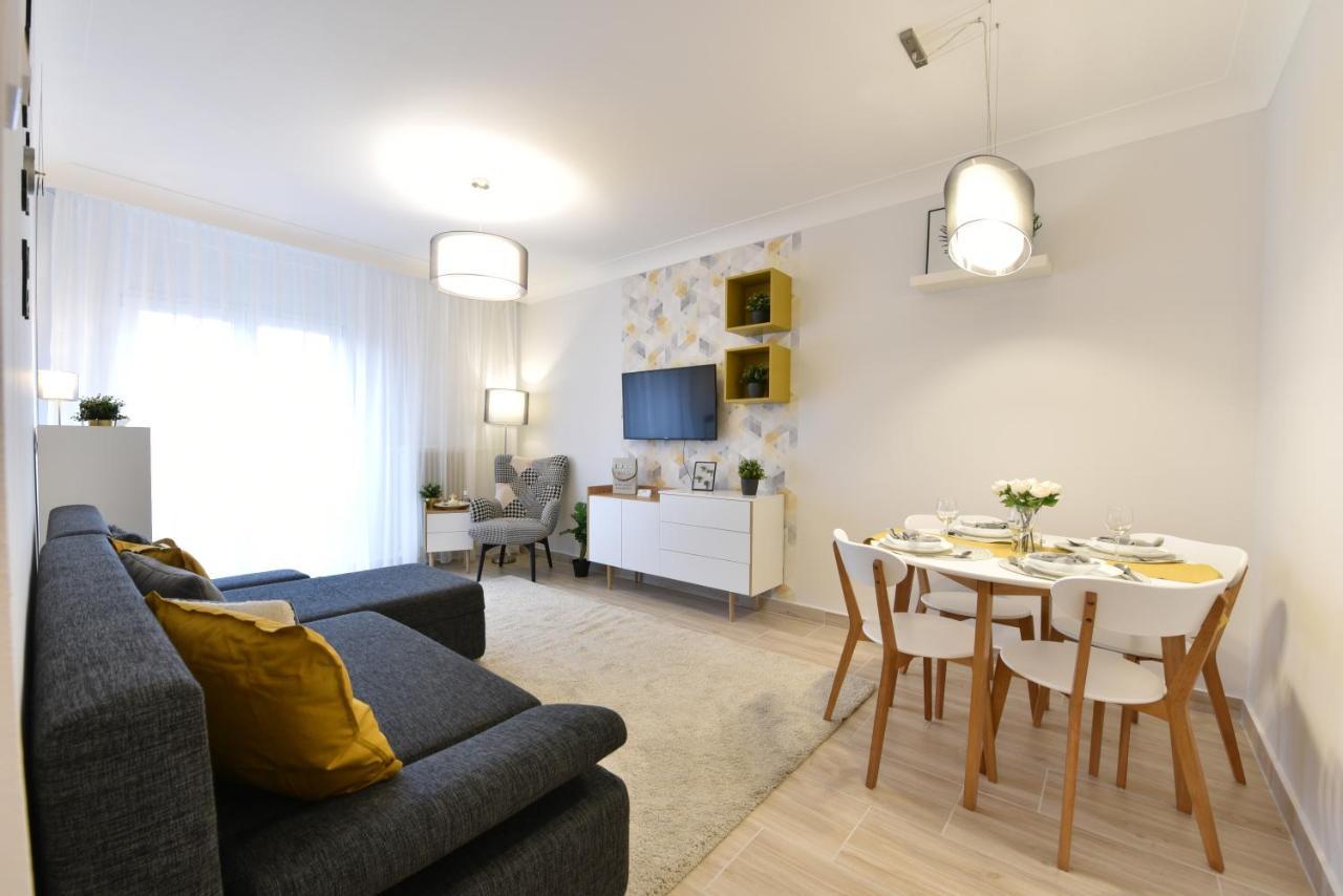 Királykút 2 apartman - ingyen parkolás, bicajok, ac Szekesfehervar Exterior foto