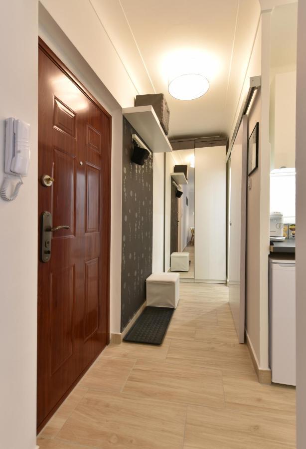 Királykút 2 apartman - ingyen parkolás, bicajok, ac Szekesfehervar Exterior foto